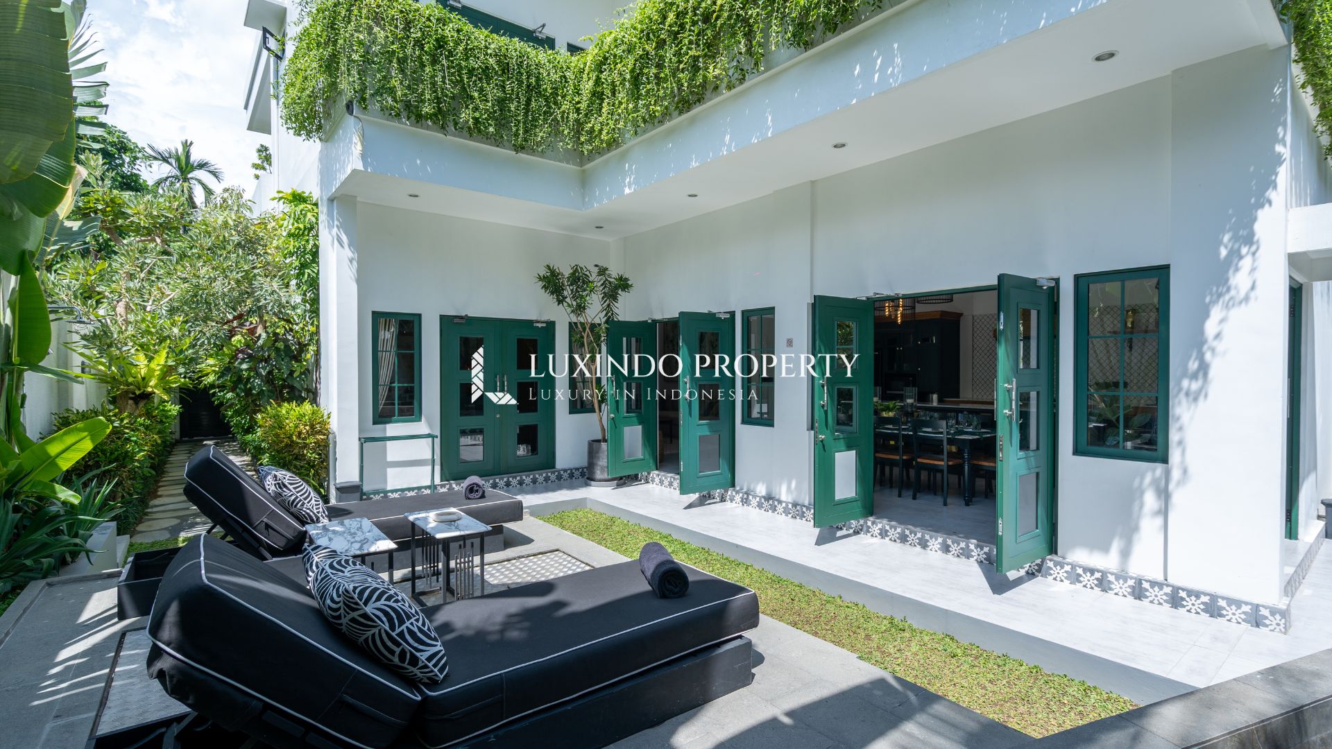 CANGGU – BRAND NEW 4 BEDROOMS VILLA IN STRATEGIC AREA OF BERAWA (FHV427)